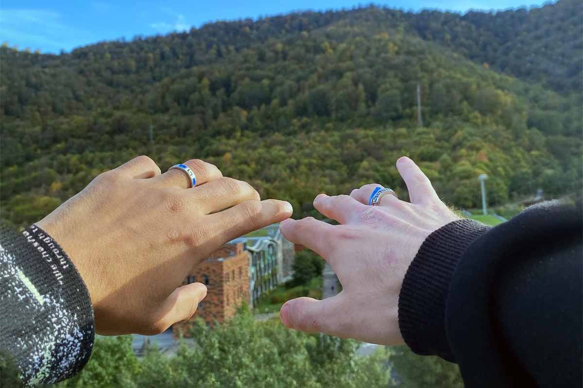 The couple showed off what appeared to be the wedding bands before their deaths. © Instagram/rayyyyyennnnn