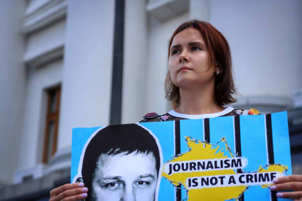 Vladislav's wife Katerina Yesypenko protesting his arrest. Photo courtesy of K. Yesypenko.